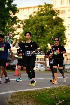 Runner Photo 4129718