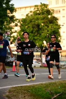 Runner Photo 4129720