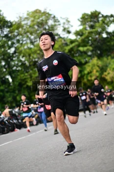 Runner Photo 4129724