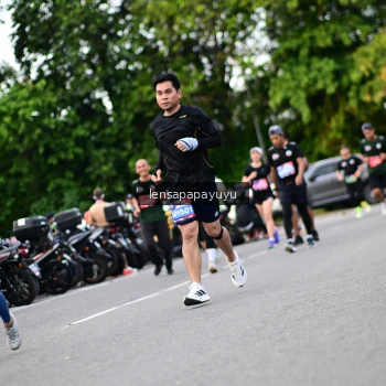 Runner Photo 4129742