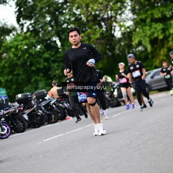 Runner Photo 4129771