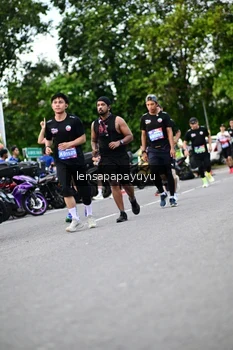 Runner Photo 4129778