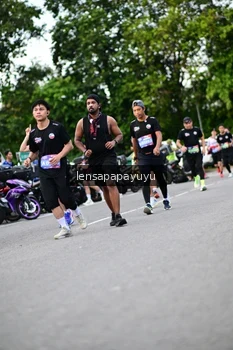 Runner Photo 4129804