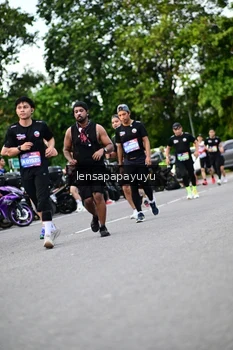 Runner Photo 4129814
