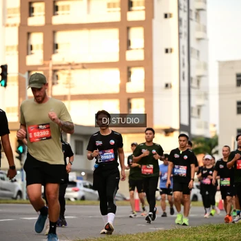 Runner Photo 4129884
