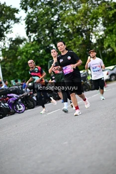 Runner Photo 4129939