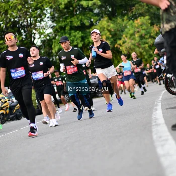Runner Photo 4130008