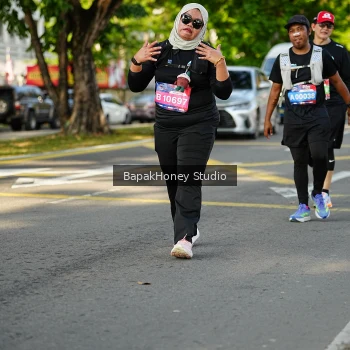 Runner Photo 4130111