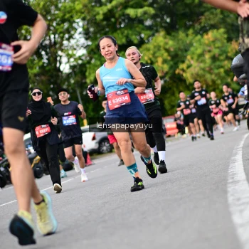 Runner Photo 4130180