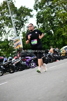 Runner Photo 4130389