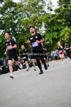 Runner Photo 4130403