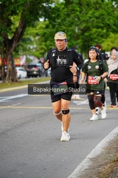 Runner Photo 4130423