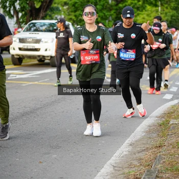 Runner Photo 4130475