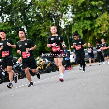 Runner Photo 4130488