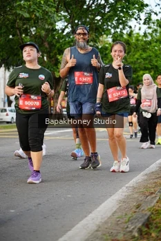 Runner Photo 4130543