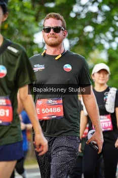 Runner Photo 4130644