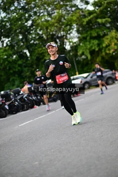 Runner Photo 4130654