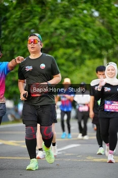 Runner Photo 4130666