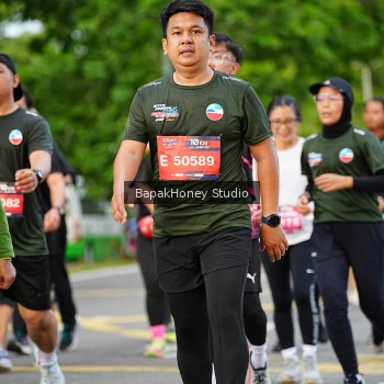 Runner Photo 4130694