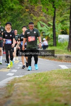 Runner Photo 4130706