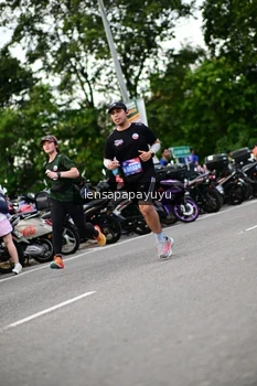 Runner Photo 4130714