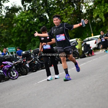 Runner Photo 4130753