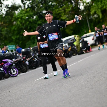 Runner Photo 4130757