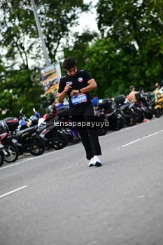 Runner Photo 4130801