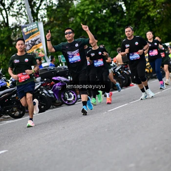 Runner Photo 4130823