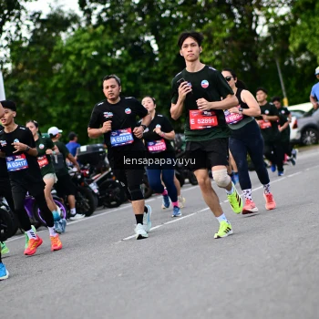 Runner Photo 4130857