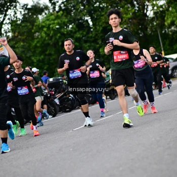 Runner Photo 4130860