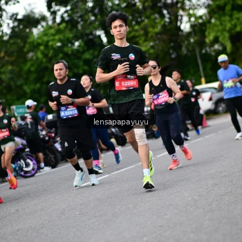 Runner Photo 4130872
