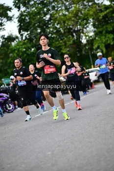 Runner Photo 4130911