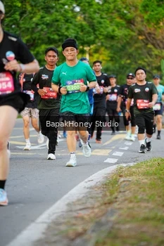 Runner Photo 4130912