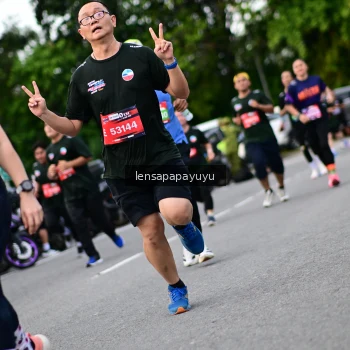 Runner Photo 4130978