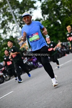 Runner Photo 4131005
