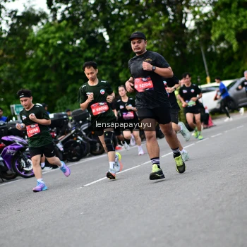 Runner Photo 4131065