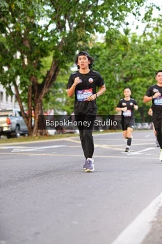 Runner Photo 4131067