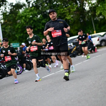 Runner Photo 4131112