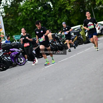 Runner Photo 4131118