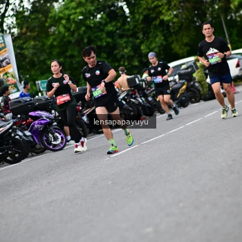 Runner Photo 4131128