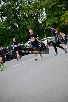Runner Photo 4131177