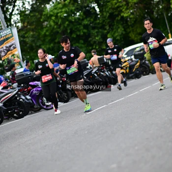 Runner Photo 4131180