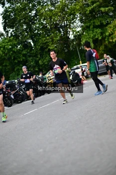 Runner Photo 4131193