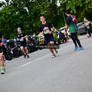 Runner Photo 4131199