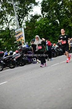 Runner Photo 4131227