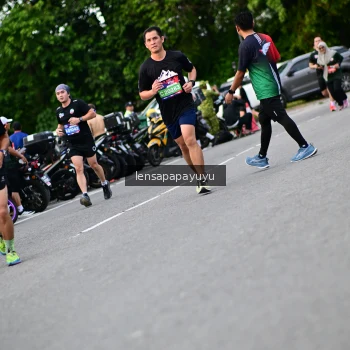 Runner Photo 4131236