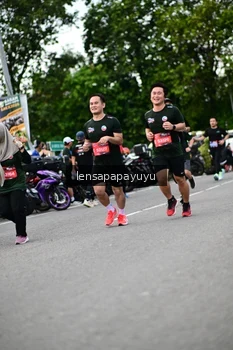 Runner Photo 4131258