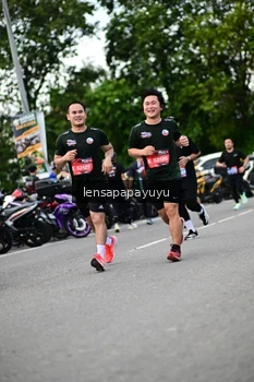 Runner Photo 4131314