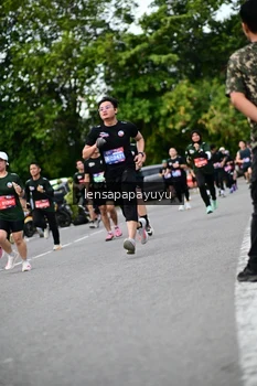 Runner Photo 4131415